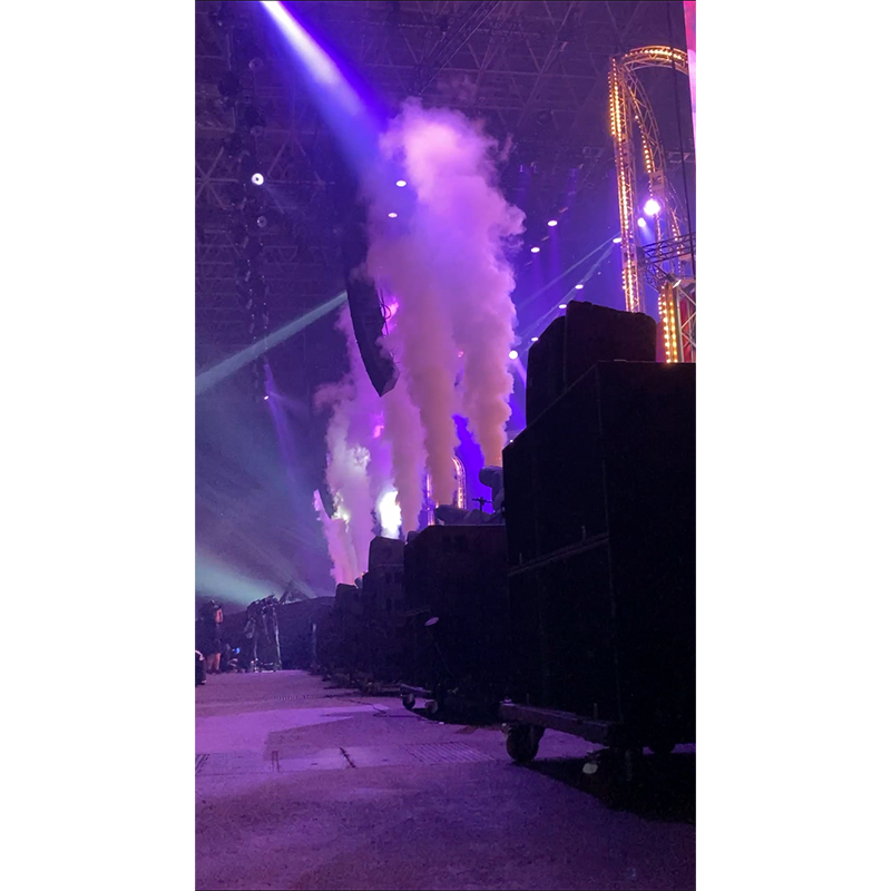 天空の女神が突風を吹く!?