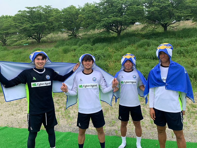 ゼルビーフード付きタオル